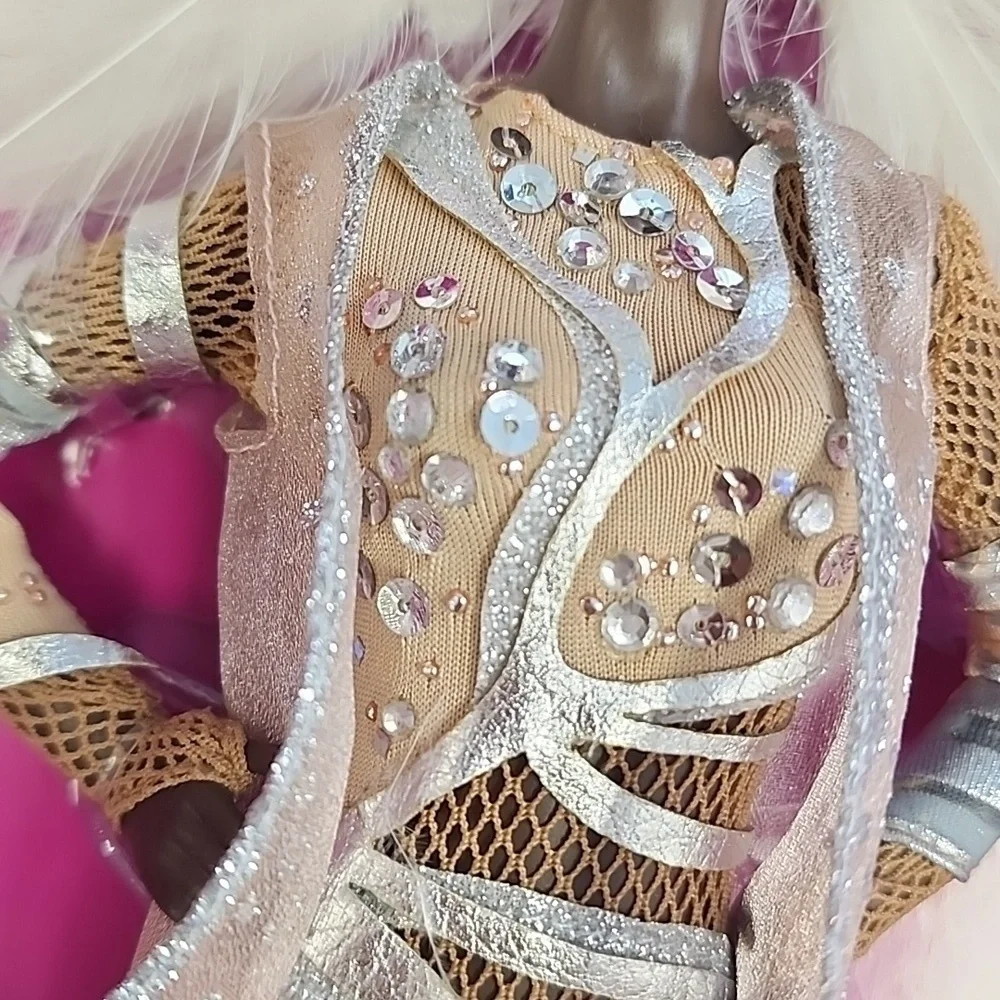 Stephen Borrows "Pazette" Fashion Doll Tan Silver Feathered Outfit NRFB NIB - Picture 7 of 17